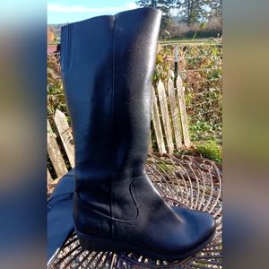 Unstructured by Clark. Knee High Wedge Zip Up Boot Sz 10M